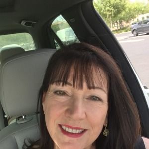 Meet your Posher, Connie